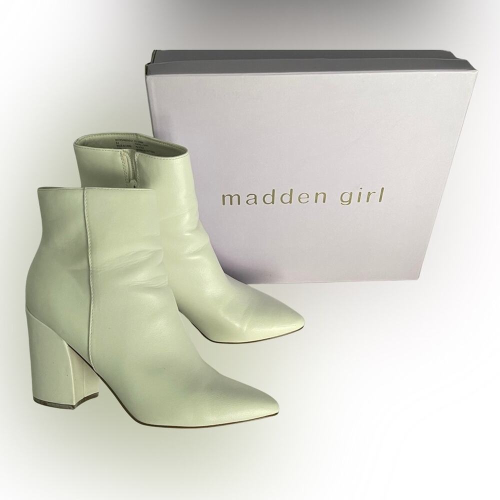 Madden Girl Women's White Ankle Boots Size 8.5, Heel 3.75"